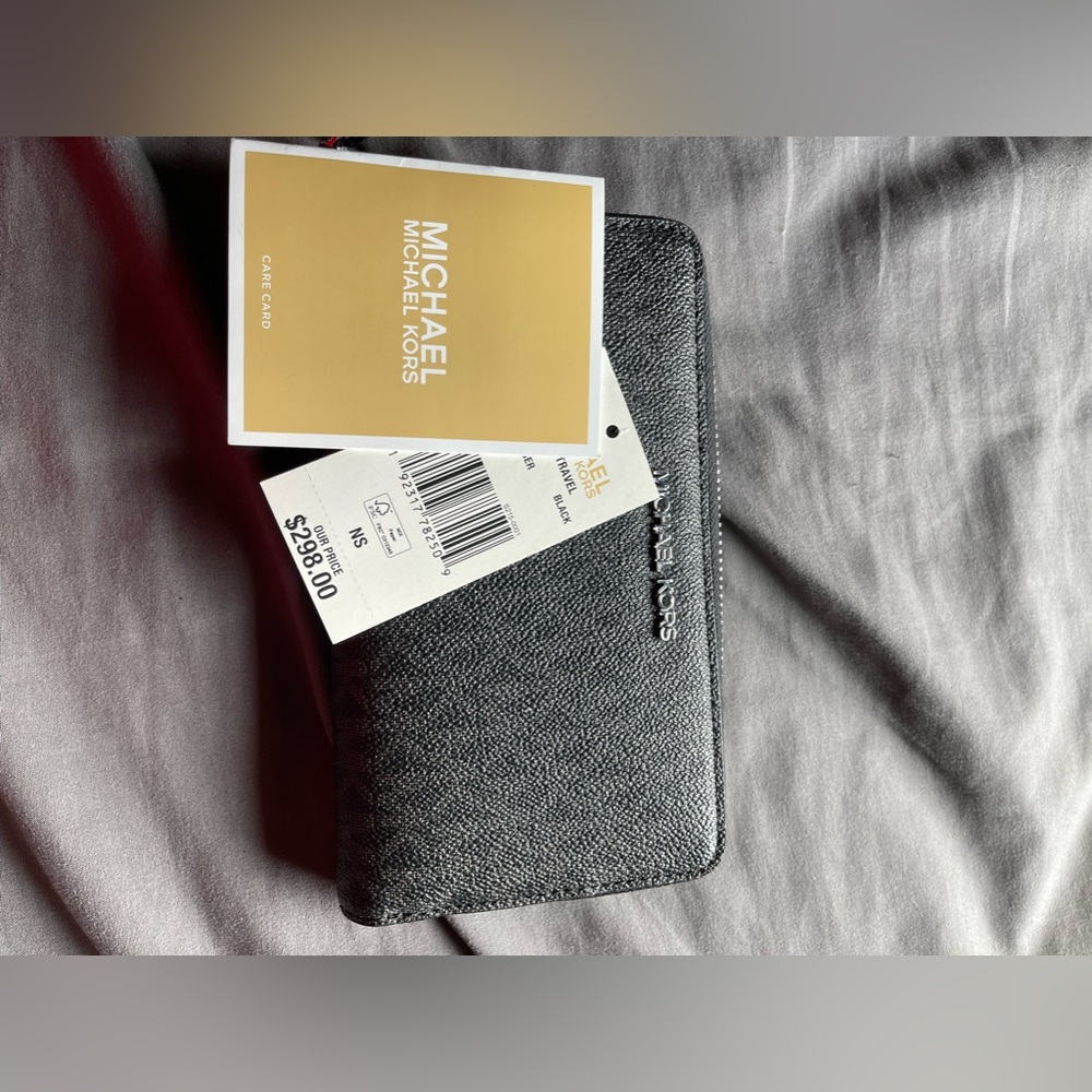 Michael Kors wallet